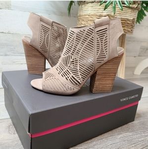 Vince Camuto Kimora Beige Tan Heel Booties Boots